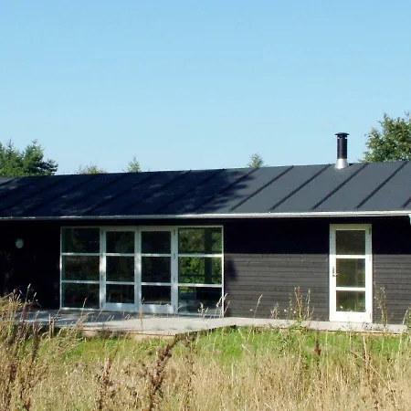 Beautiful Holiday In Tranek R With Barbecue Skattebolle